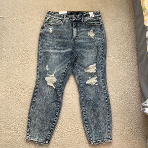 Judy Blue Acid Wash Boyfriend Jeans